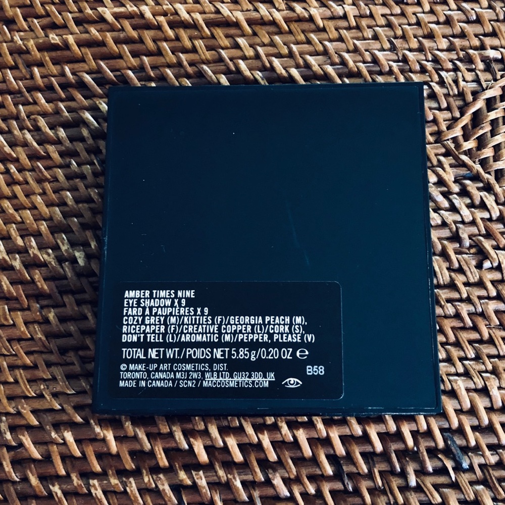 MAC Amber Times Nine Eyeshadow Palette - Picture 6 of 8